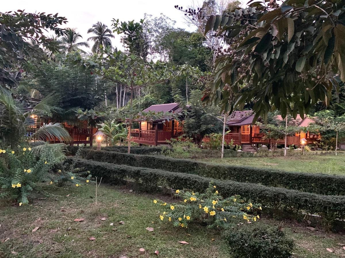 Kohkoodfarmstay Ko Kut エクステリア 写真